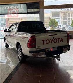 تويوتا هايلوكس